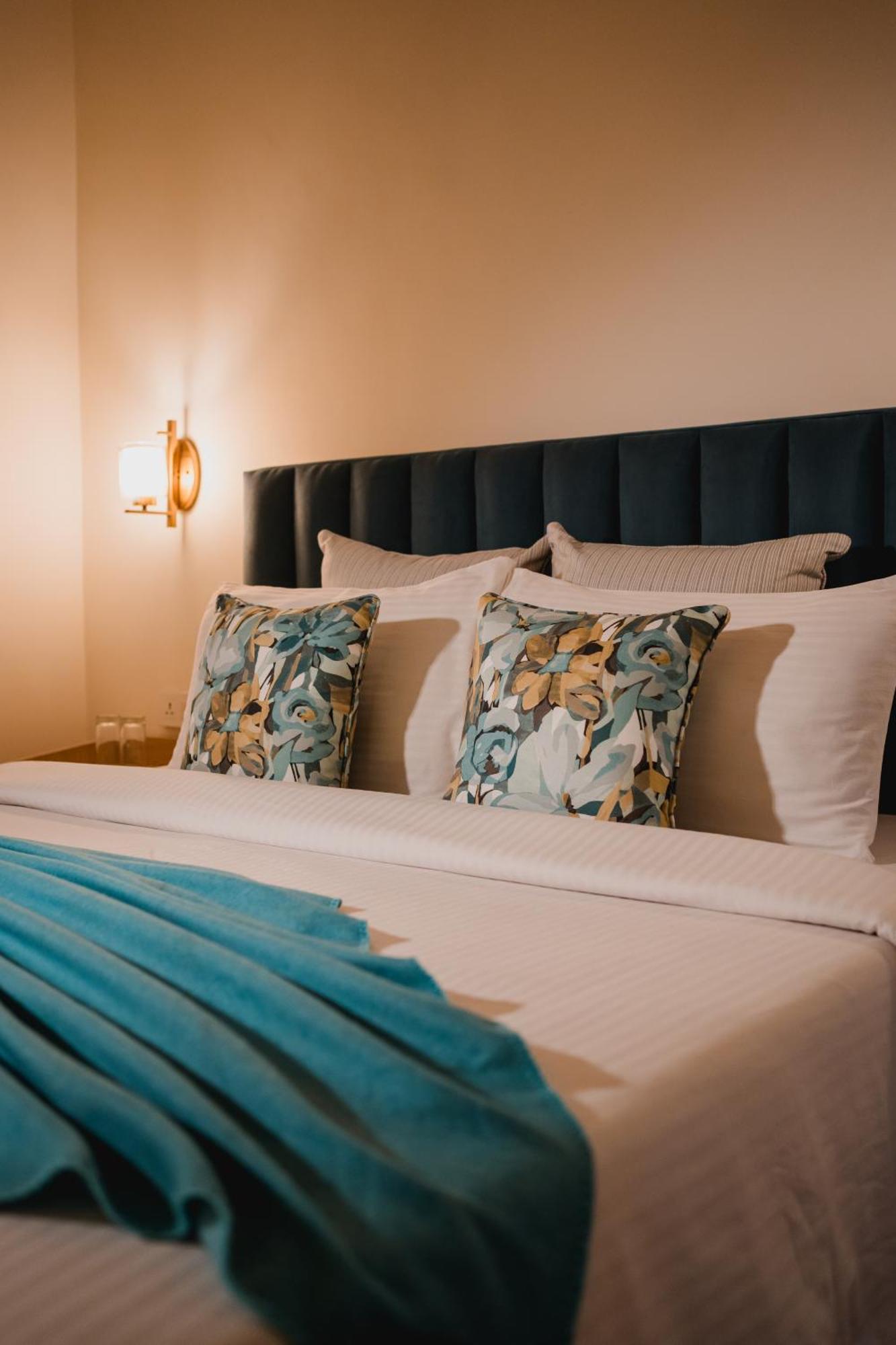 Silver Leaf Apartments Amritsar Bagian luar foto